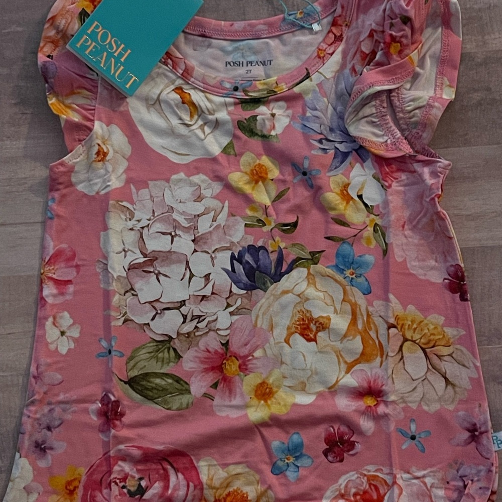 Brand New Posh Peanut Pink Floral Short Sleeve Tee